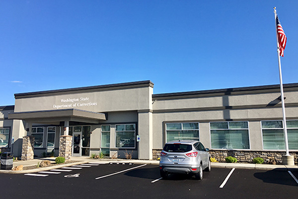 image of the outside of the Yakima Community Justice Center building